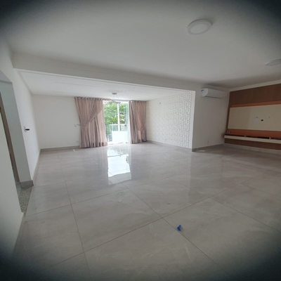 CASA MORADADO VALE II